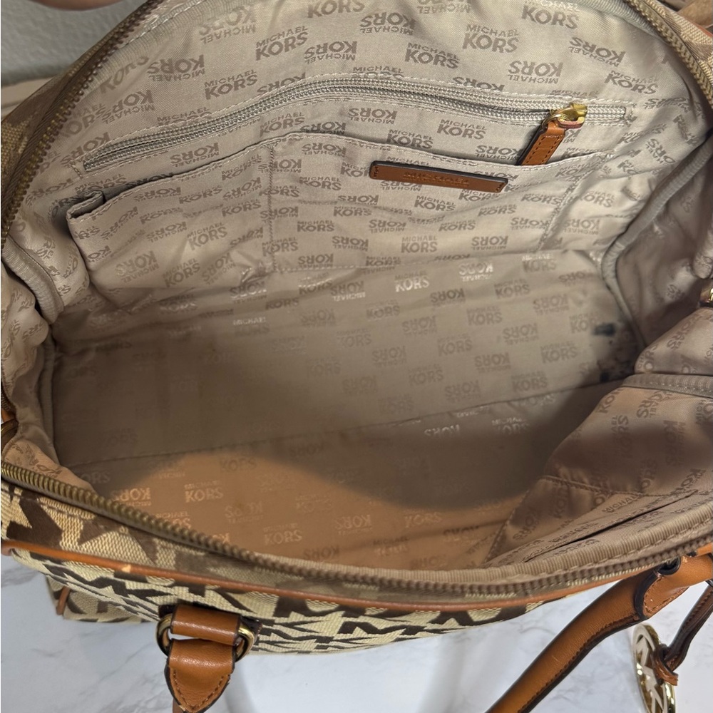 Michael Kors MK Signature Logo Canvas Satchel‎ Shoulder Bag Tan / Brown Monogram - Picture 7 of 9
